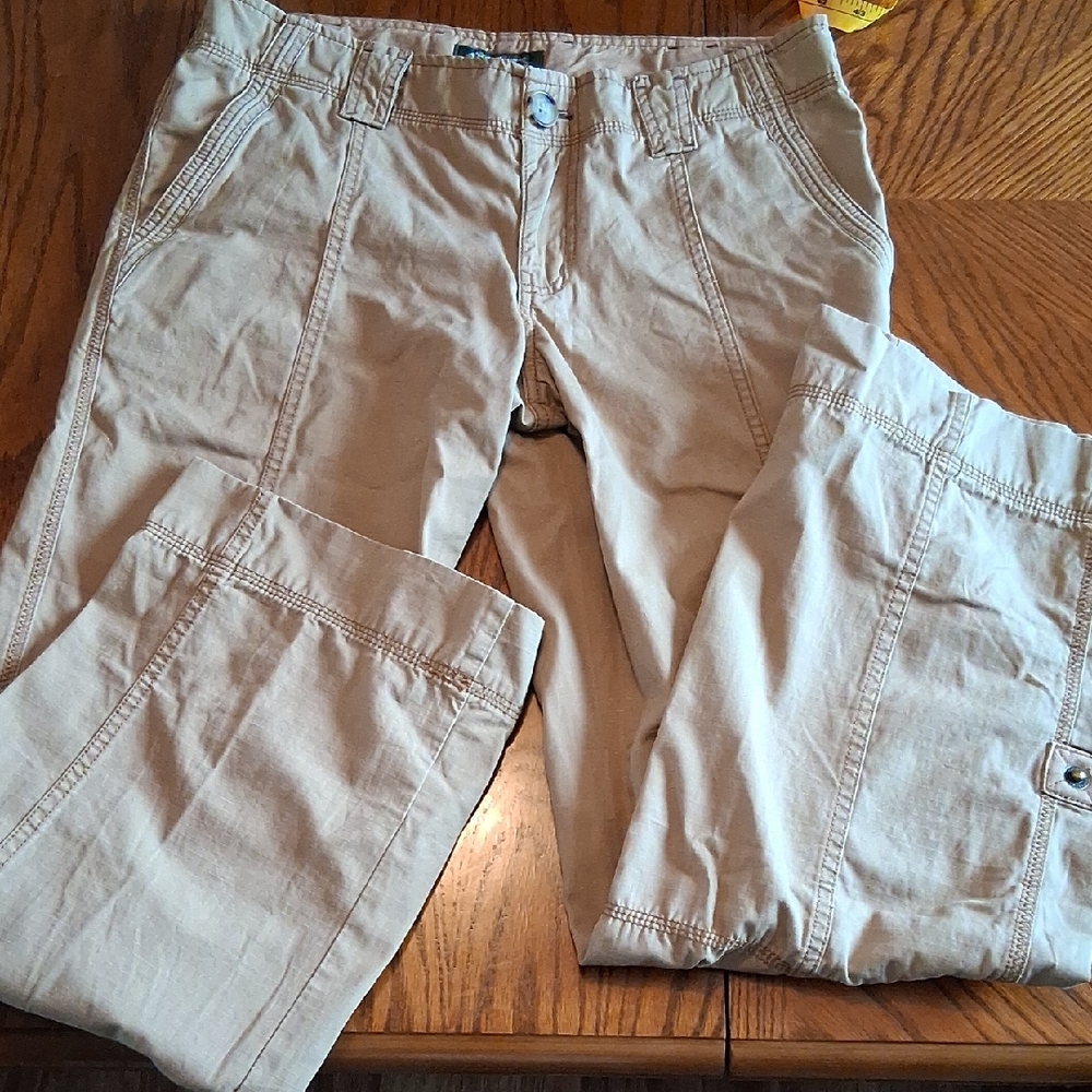 Eddie Bauer Straight-Leg Pants in Light Khaki